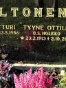 Record image of Tyyne Ottilia Peltonen (o.s. Holkko)