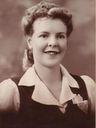 Record image of Doreen Mae Cooper (nacida Whittaker)