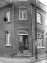 Record image of pieter alphons (heeft cafe in de Eindstr -hoek Schoolstr in Geleen(L) Luijten