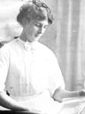 Record image of Madge Ward (born Roberts)